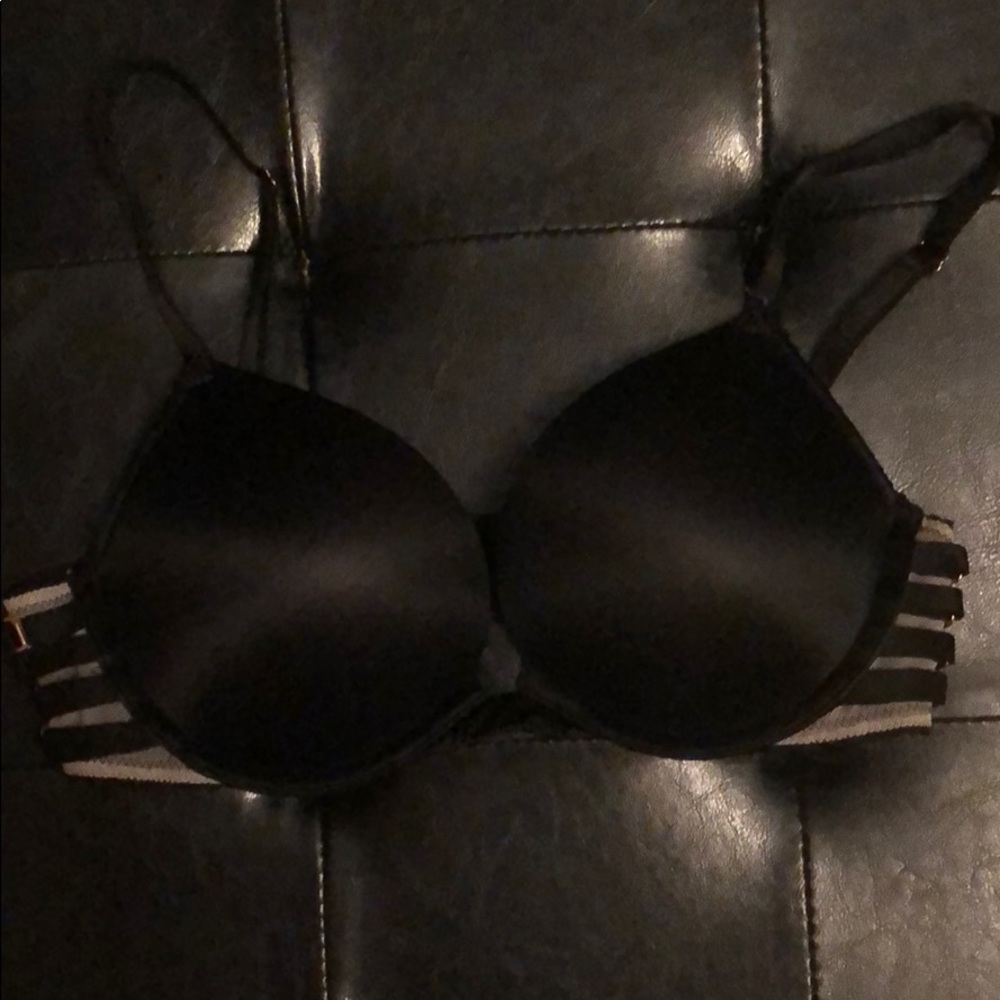 Victorias Secret Bombshell Adds 2 Cups